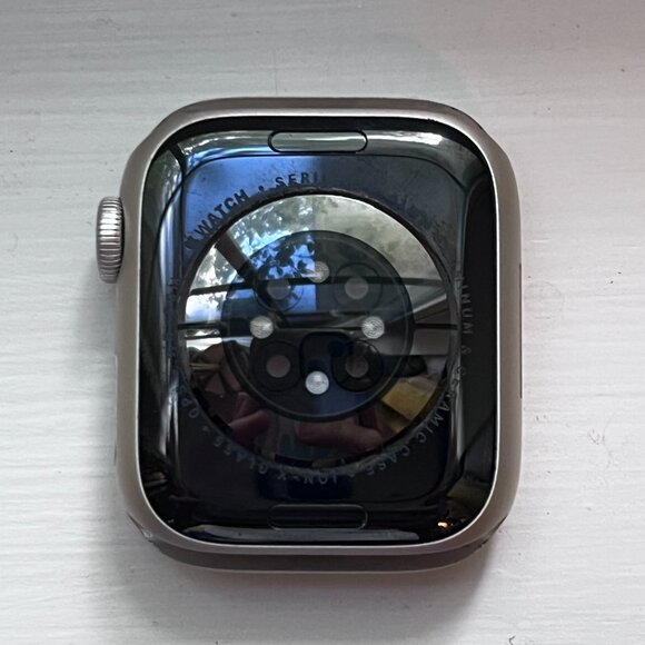 Apple Watch Series 8 41mm Silverlight - Picture 2 of 12